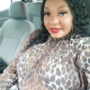 Meet your Posher, Mandisha